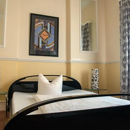 科勒斯塔帕克宫殿式酒店 酒店