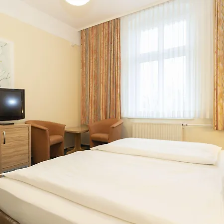 Palais Am Kleistpark 3*