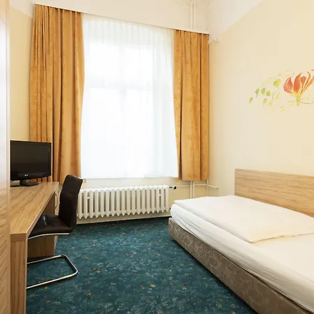 科勒斯塔帕克宫殿式酒店 奥得河畔法兰克福