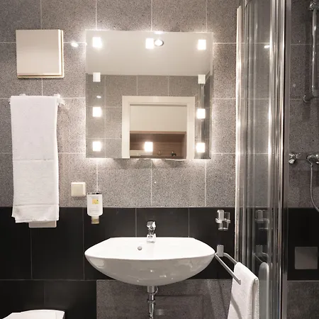 酒店 科勒斯塔帕克宫殿式酒店 3*