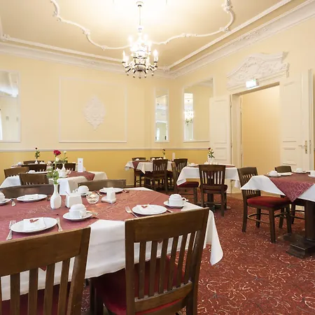 科勒斯塔帕克宫殿式酒店 酒店 奥得河畔法兰克福