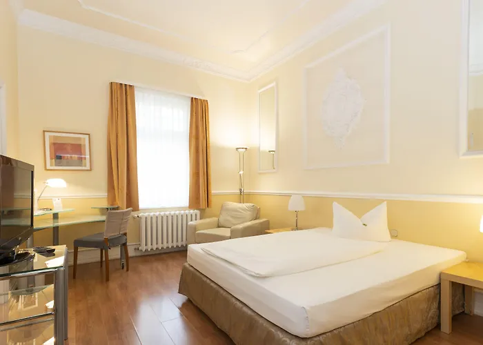 Palais Am Kleistpark Hotel 3*