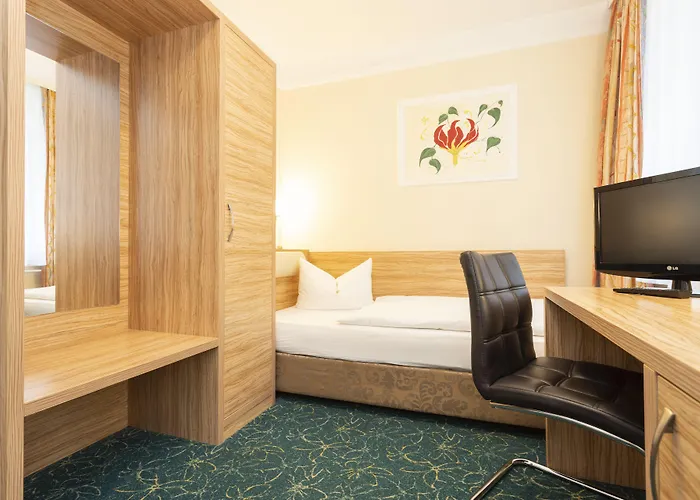 Palais Am Kleistpark Hotel 3*